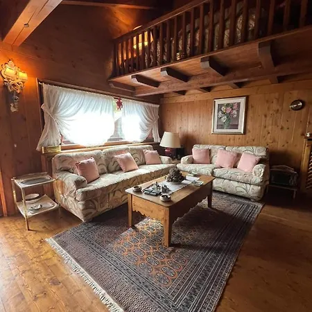 Mansarda Di Pregio Σαλέ San Vito di Cadore